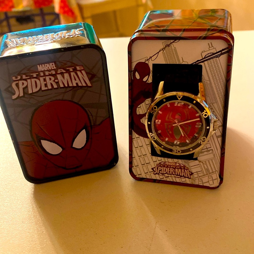 Spider-Man brand new watch never been used in tin